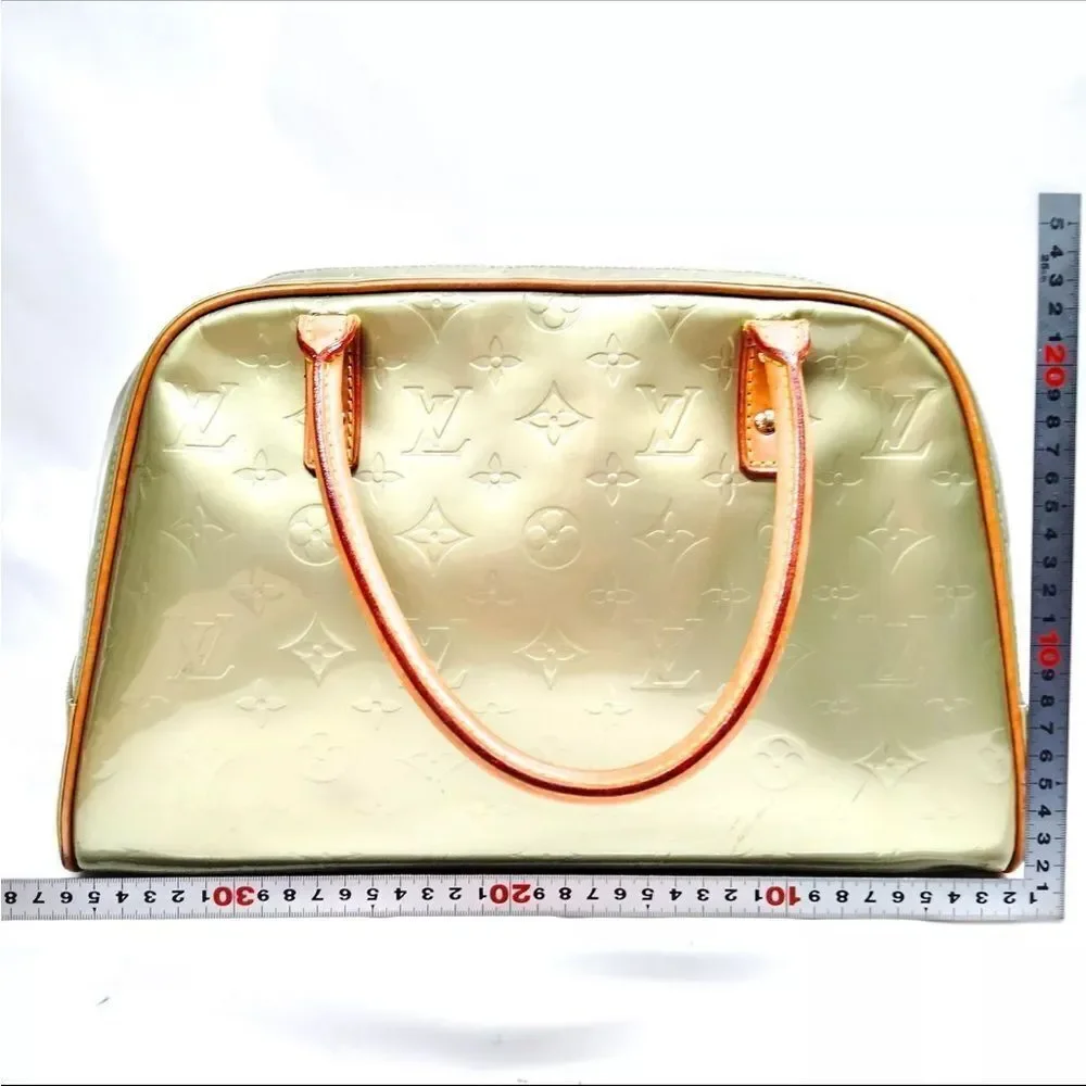 Auth Louis Vuitton Green Vernis Patent Tompkins Square Monogram Leather Tote